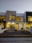 3 cuartos, 177 m casa en venta mayorazgo residencial celaya gto