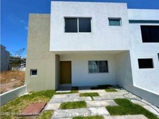 3 cuartos, 188 m en venta casa de corregidora 188 de construccin 3 recamaras