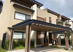 3 cuartos, 209 m casa en venta en campanario norte, queretaro