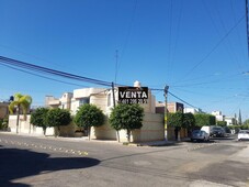 3 cuartos, 220 m casa en venta en la colonia zona de oro ii