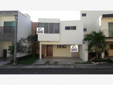 3 cuartos, 225 m casa en renta en fracc. lomas residencial mx18-dx5497