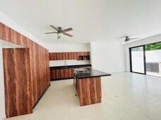 3 cuartos, 230 m renta casa en rio residencial cancún