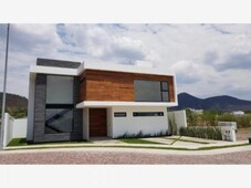 3 cuartos, 239 m casa en venta en el encino residencial mx19-ga0052