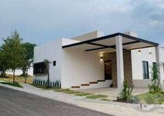 3 cuartos, 240 m casa nueva en venta de una planta en villas de irapuato 3