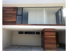 3 cuartos, 300 m casa en venta en residencial mallorca park residence & condos