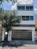 3 cuartos, 380 m casa en venta bosques de las cumbres monterrey