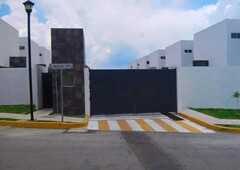 3 cuartos, 82 m se vende casa.