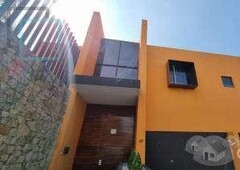 3 cuartos, 823 m casa en venta cordillera residencial zona santa catarina 3
