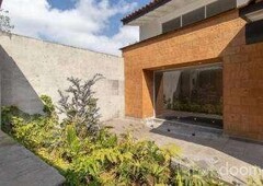 4 cuartos, 1000 m espectacular casa en venta en club de golf lomas 4