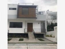 4 cuartos, 208 m casa en venta en pitahayas zibata mx19-gp9426