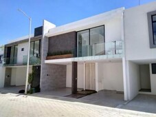 4 cuartos, 216 m casa en venta en santiago momoxpan mx19-gt3435