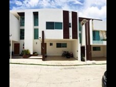 4 cuartos, 220 m casa en venta en lomas de angelopolis mx19-gg6271