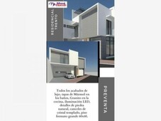 4 cuartos, 220 m casa en venta en residencial trento mx19-gt4214