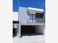 4 cuartos, 227 m casa en venta en residencial godai living mx19-fx5080