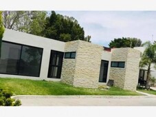 4 cuartos, 300 m casa en venta en villas de irapuato mx19-gh4800