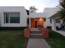 4 cuartos, 350 m casa en venta en villas de irapuato mx19-fx4964