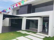 4 cuartos, 489 m casa en venta en fracc lomas de cocoyoc mx19-go9691