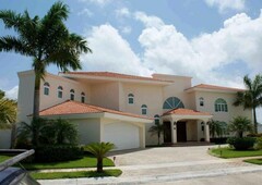 4 cuartos, 700 m excelente casa en venta 4 recamaras villa magna cancun c1501