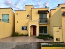 5 cuartos, 200 m casa en venta en el country mx17-dr7854