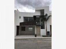 5 cuartos, 218 m casa en venta en lomas de angelopolis parque yucatan