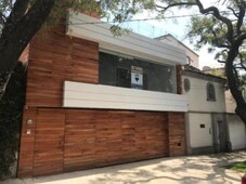 5 cuartos, 486 m casa en venta en lomas de chapultepec mx18-fi1967