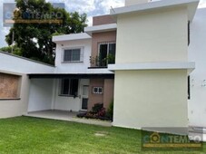 749 m lote residencial en venta en merida, privada con lago lote 45