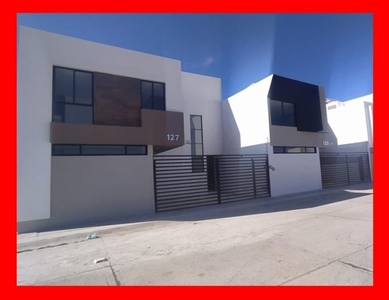 AL SUR CASA EN VENTA AGUASCALIENTES