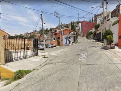 Casa en calle Retamas, Lomas de San Mateo, Naucalpan de Juárez. No Créditos