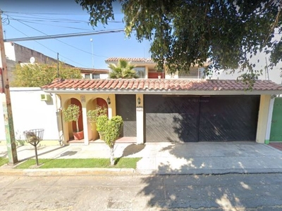 Casa en Colon Echegaray, Naucalpan.