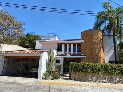Casa en Fraccionamiento en Palmira Tinguindin, Cuernavaca,Morelos CAEN-Di-837-Fr