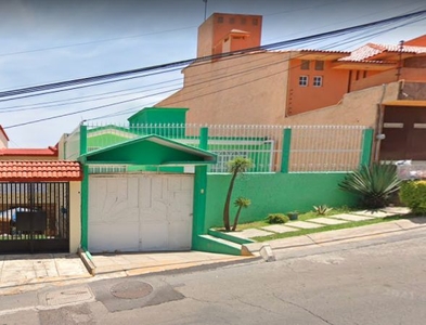 CASA EN LAS ALAMEDAS, REMATE BANCARIO!