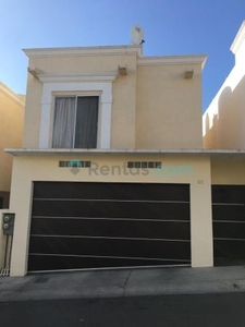 Hermosa casa dentro de privada en Verona Residencial