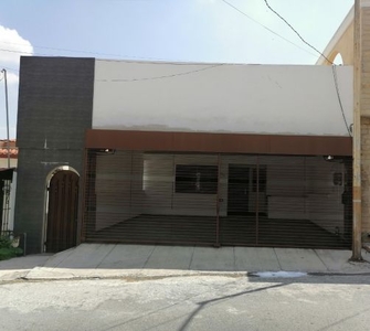 CASA EN RENTA EN COL. COLINAS DE SAN JERONIMO EN MONTERREY