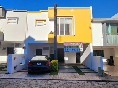 Casa en renta en coto sobre Rio Blanco, zona San Isidro