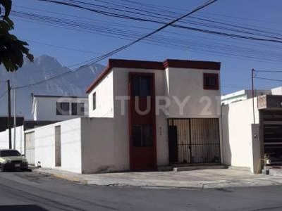 Casa en renta en Valle de las Cumbres Monterrey