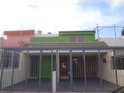 Casa en Renta, Fraccionamiento La Calma, Zapopan, Jalisco.