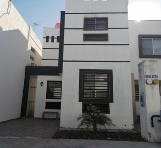 CASA EN RENTA pet friendly amueblada MISION SAN JOSE APODACA