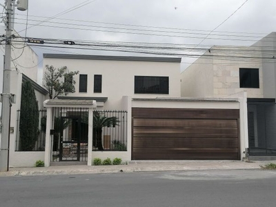 Casa en Renta remodelada en San Jerónimo