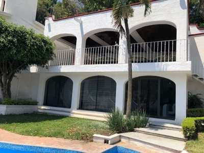 CASA EN VENTA AL SUR DE CUERNAVACA