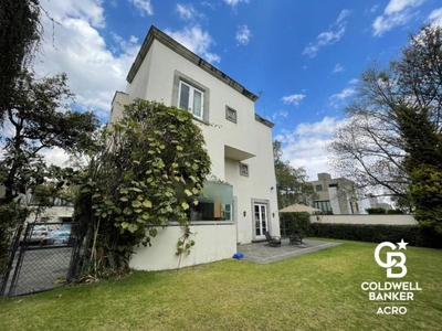 Casa en Venta, Colonia Lomas de Chapultepec, Remodelada