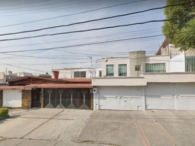Casa en venta en Circuito Educadores, Cd. Satélite, Naucalpan de Juárez, EMT