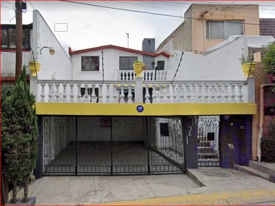 CASA EN VENTAS LAS ALAMEDAS