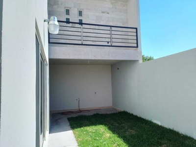 CASA NUEVA DE VENTA POR PLAZA 505