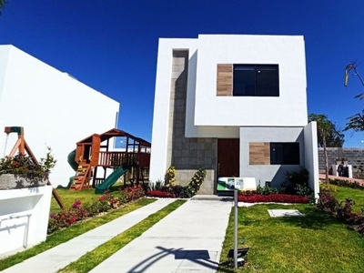 Casa nueva en venta al Poniente de Ags