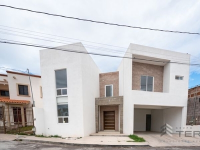 Casa Renta Lomas Universidad $18,500 BP