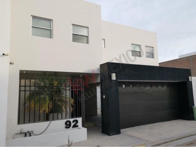 Casa totalmente equipada en venta, Cerrada del Cóndor, Los Viñedos, Torreón, Coahuila