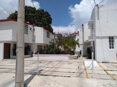 Departamentos en Mérida en Renta 2 Recamaras en $6,800 Campestre F 12235