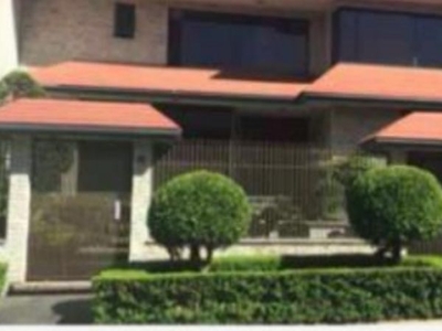 EXCELENTE VENTA RECUPERACION BANCARIA CASA DE LUJO EN JARDINES DE LA MONTAÑA