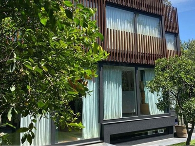 Extraordinaria Casa 650 m2 en Lomas de Chapultepec, jardín y terraza