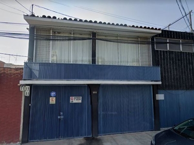 HERMOSA CASA DE REMATE BANCARIO EN LINDAVISTA, GUSTAVO A MADERO